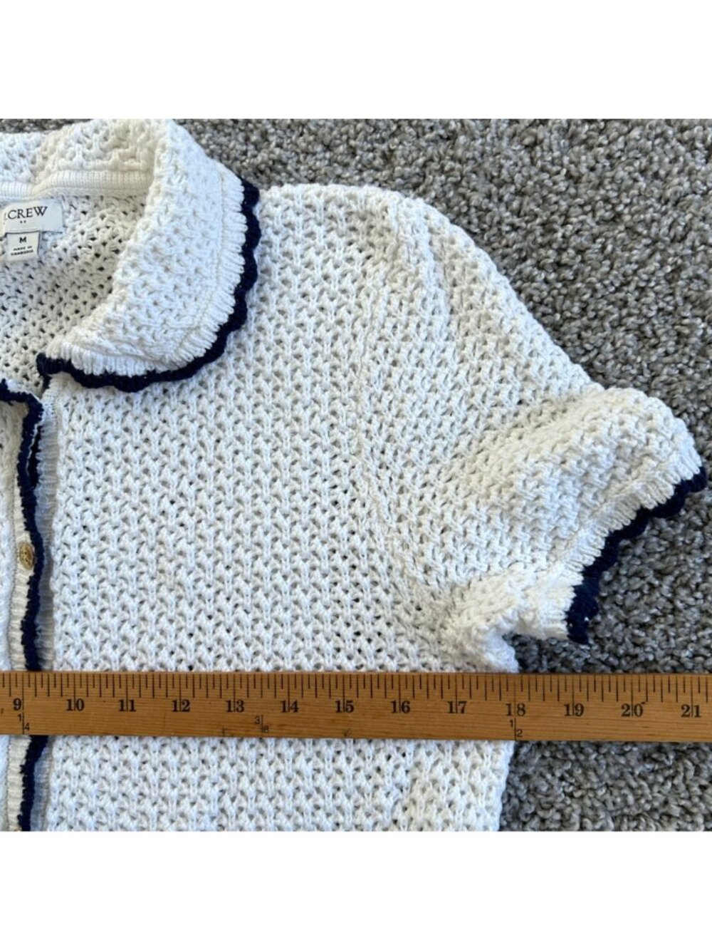 J.Crew Women's Sz M Cardigan With Navy Trim & Gold Buttons Short-Sleeve Collared - Picture 7 of 10